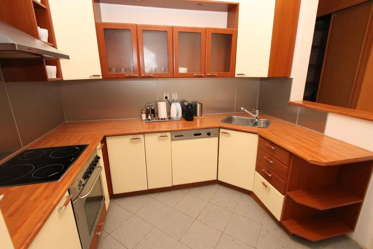Zizka Home Apartments Praga