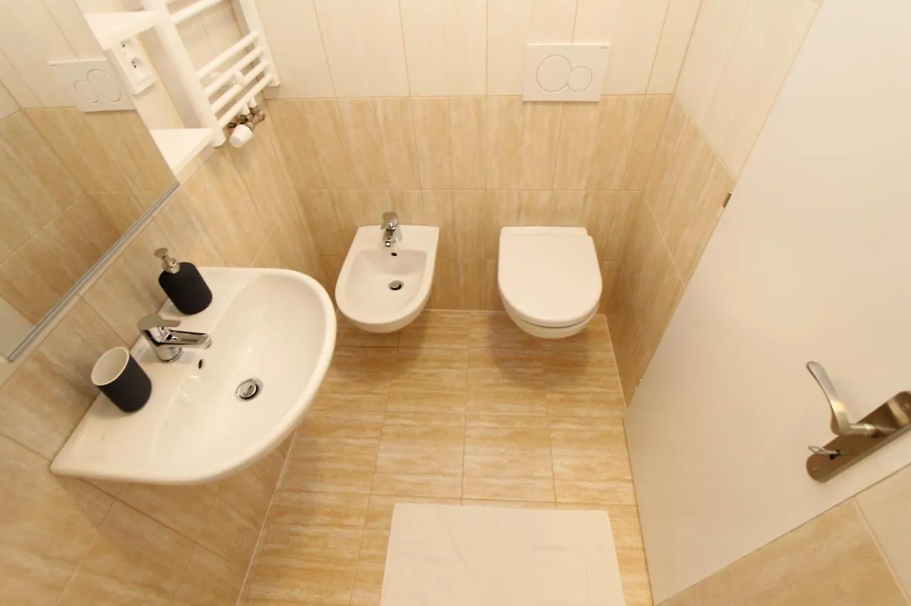 Zizka Home Apartments Prag