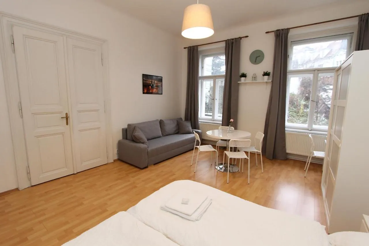 Zizka Home Apartments Prag